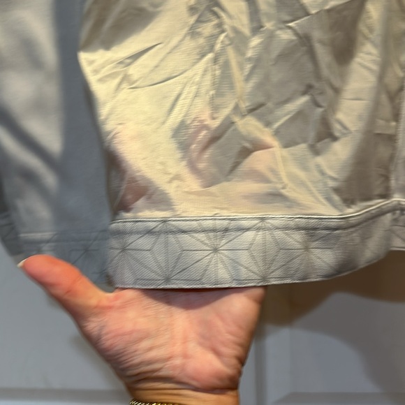 Disney Parks Epcot Spaceship Earth Lightweight Jacket M - Picture 9 of 9